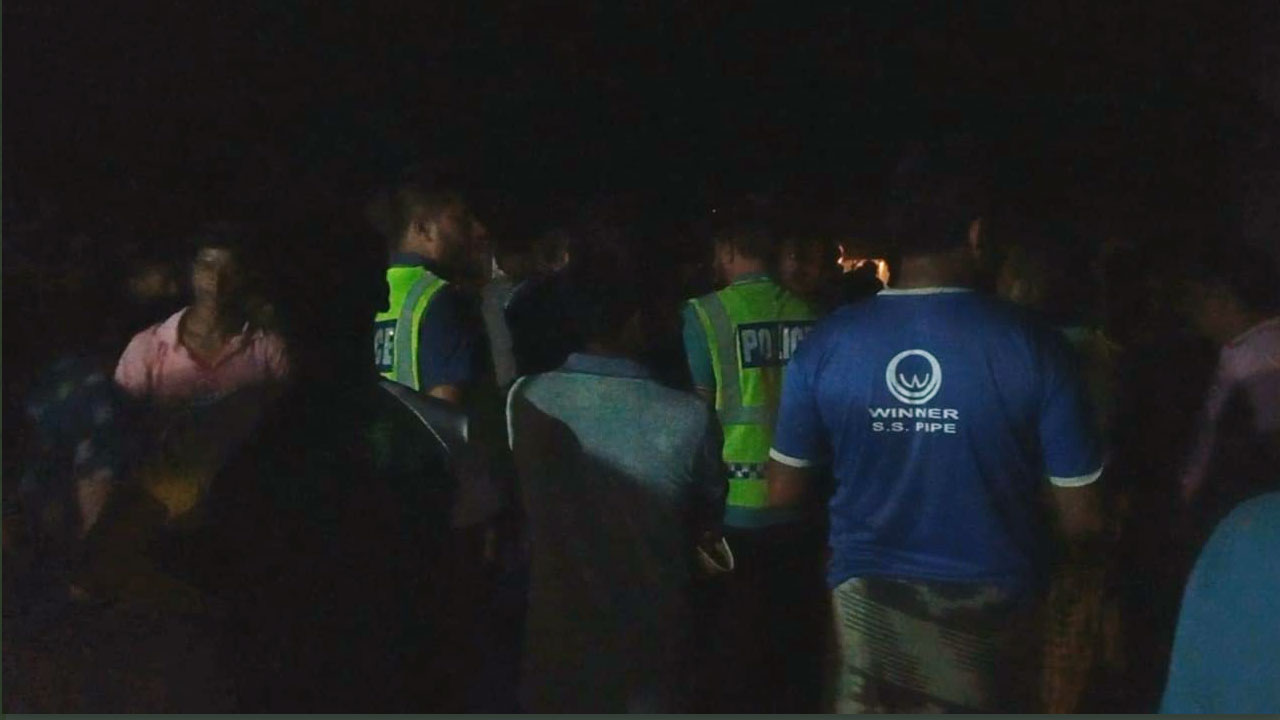 চাঁপাইনবাবগঞ্জে বিএনপির দুই গ্রুপের ধাওয়া পাল্টা-ধাওয়া, ককটেল বিস্ফোরণ